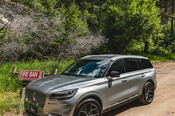 Фото дисков Vossen HF-5 Сатиновый графит на Lincoln Aviator II