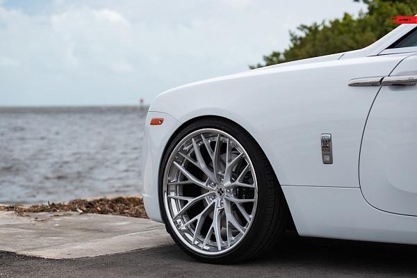 Фото дисков Anrky AN30 Сатиновый лак на Rolls-Royce Wraith