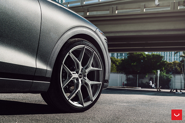 Фото дисков Vossen HF-5 Серебро на Genesis GV70
