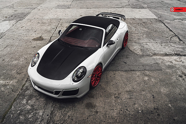 Фото дисков Anrky AN20 Красный сатин на Porsche 911 VII