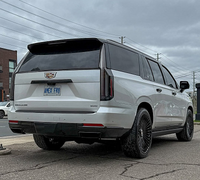 Фото дисков Giovanna Tulum на Cadillac Escalade V