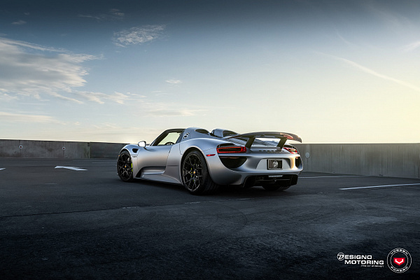 Фото дисков Vossen S21-07 Черный глянец на Porsche 918 Spyder