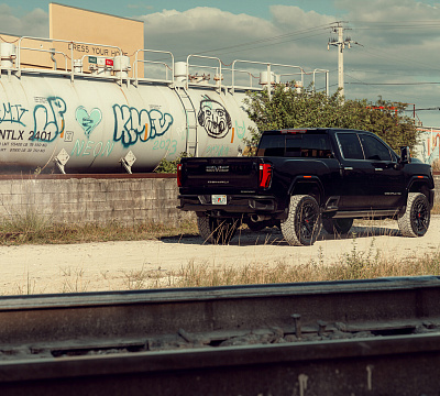 Фото дисков Vossen LCX-02 на GMC Sierra IV