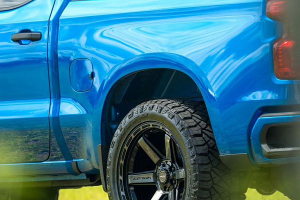 Фото дисков 4PLAY 4P63 Черный глянец на Chevrolet Silverado IV