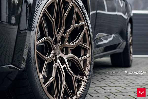 Фото дисков Vossen HF-2 Сатиновая бронза на BMW XM