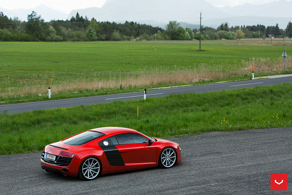 Фото дисков Vossen CVT Серебро на Audi R8 (Typ 42)
