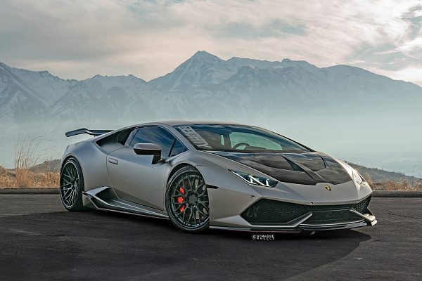 Фото дисков Strasse Wheels SV10M Deep Concave FS Черный сатин на Lamborghini Huracan