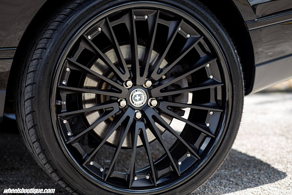 Фото дисков HRE S209 Черный сатин на Land Rover Range Rover IV