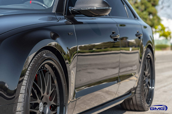 Фото дисков HRE 540C Черный сатин на Audi A/S 8 (D4)
