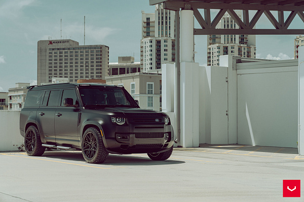 Фото дисков Vossen HF-7 Черный глянец на Land Rover Defender II