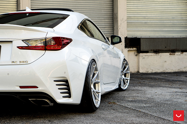 Фото дисков Vossen VFS-6 Серебро на Lexus RC