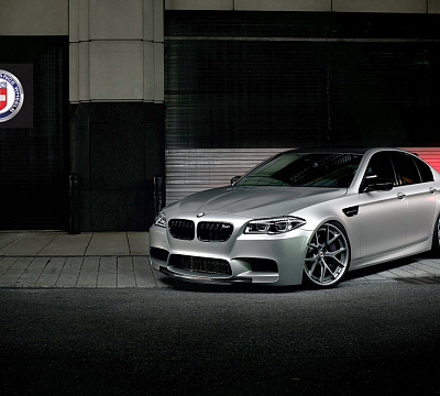 Фото дисков HRE S101 на BMW 5/M5 (F10)
