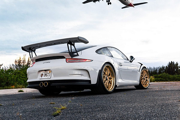 Фото дисков Anrky RS1 Сатиновое золото на Porsche 911 VII