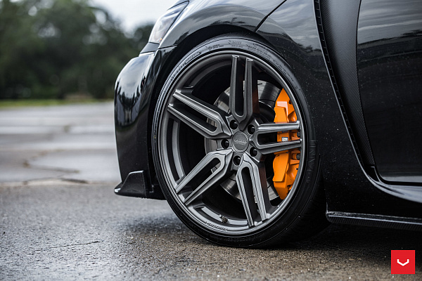 Фото дисков Vossen HF-1 Сатиновый графит на Lexus GS IV