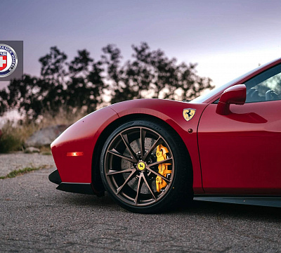Фото дисков HRE P204 на Ferrari 488