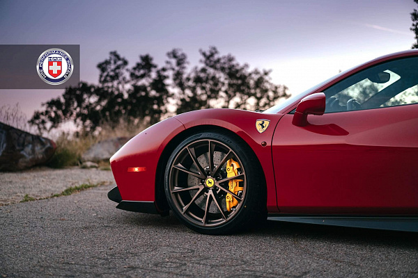 Фото дисков HRE P204 Сатиновая бронза на Ferrari 488