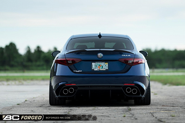 Фото дисков BC Forged HCA381 Сатиновый графит на Alfa Romeo Giulia II (952)