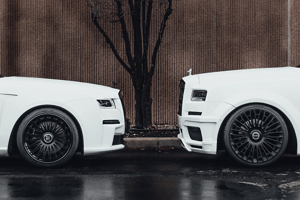 Фото дисков Brixton Forged LX01 Черный глянец на Rolls-Royce Cullinan