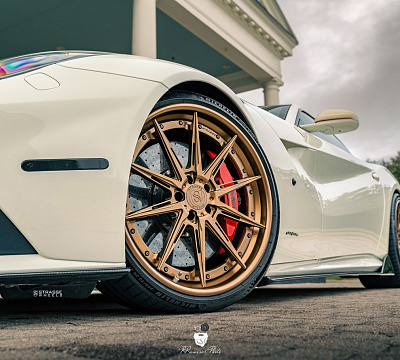 Фото дисков Strasse Wheels SV10-RS Deep Concave FS на Ferrari F12