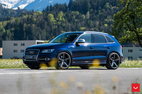 Фото дисков Vossen CV3 Глянцевый графит на Audi Q5 (8R)