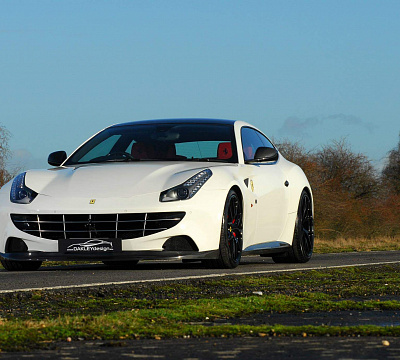 Фото дисков HRE P101 на Ferrari FF