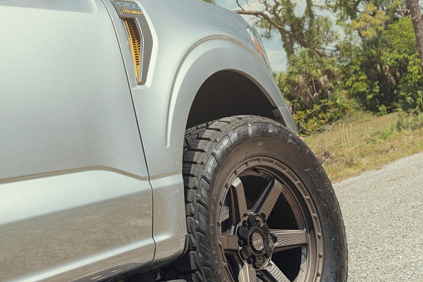 Фото дисков 4PLAY 4PS63 Сатиновая бронза на Ford F-150 XIV
