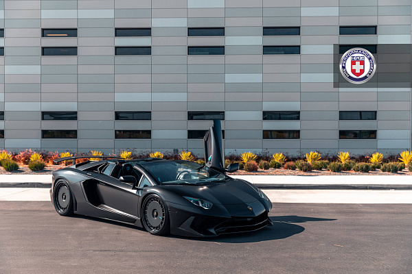 Фото дисков HRE 935 Черный сатин на Lamborghini Aventador