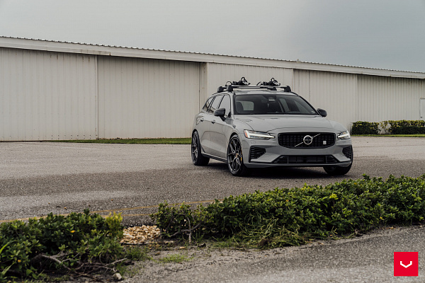 Фото дисков Vossen HF-5 Сатиновый графит на Volvo V60 II