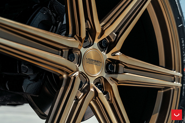 Фото дисков Vossen HF6-2 Глянцевое темное золото на GMC Yukon V