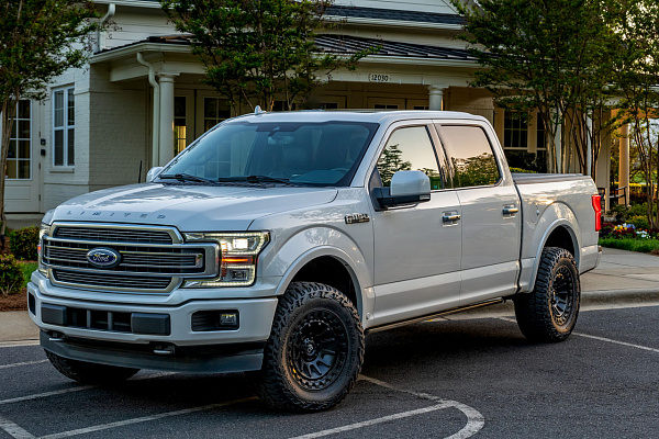 Фото дисков Black Rhino BARRAGE Черный сатин на Ford F-150 XIII