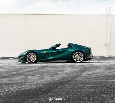 Фото дисков Anrky S1-X1 на Ferrari 812