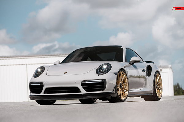 Фото дисков Anrky AN18 Глянцевая шампань на Porsche 911 VII