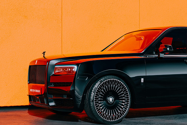 Фото дисков Brixton Forged LX09 Алмазная проточка на Rolls-Royce Cullinan