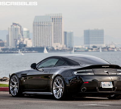 Фото дисков HRE P101 на Aston Martin Vantage 3