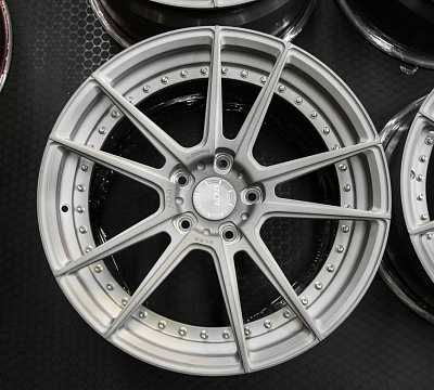 ADV.1 ADV5.2 M.V2 SL