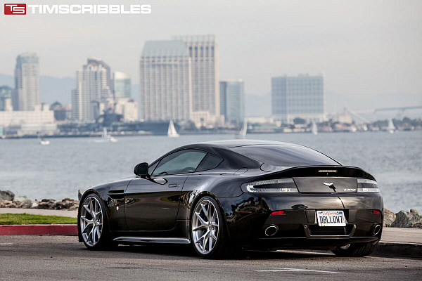 Фото дисков HRE P101 Глянцевый тонированный лак на Aston Martin Vantage 3