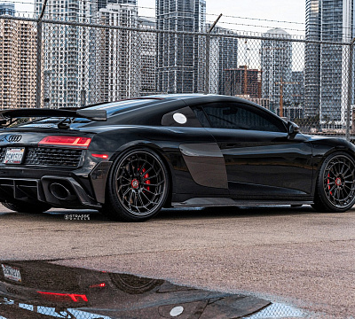 Фото дисков Strasse Wheels SV15FF Deep Concave FS на Audi R8 (4S)