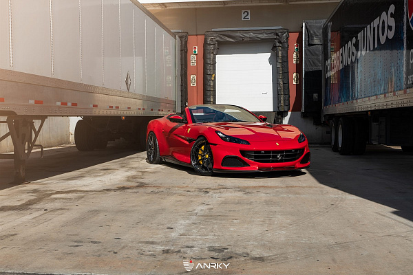 Фото дисков Anrky AN11 Черный глянец на Ferrari Portofino