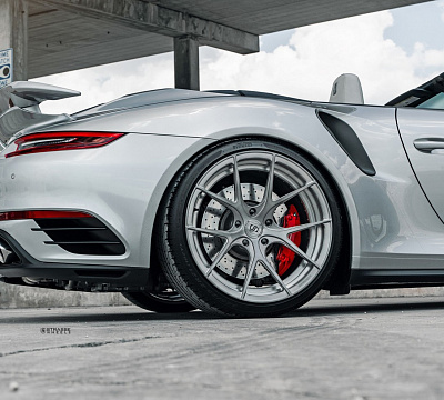 Фото дисков Strasse Wheels SM5R Deep Concave Duoblock на Porsche 911 VII