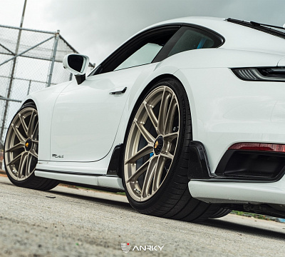 Фото дисков 1886 Wheels XR001 на Porsche 911 VIII