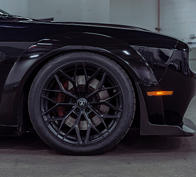 Фото дисков Asanti MOGUL 5 на Dodge Challenger III