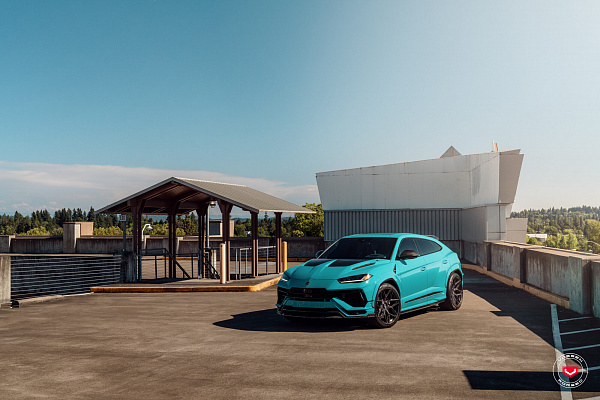 Фото дисков Vossen S21-08 Глянцевый тонированный лак на Lamborghini Urus