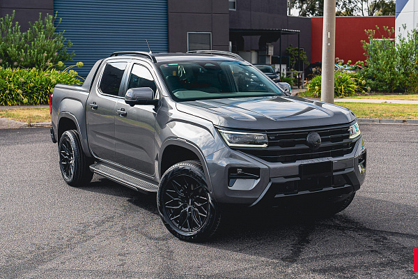 Фото дисков Vossen HF6-3 Черный сатин на  Volkswagen Amarok II