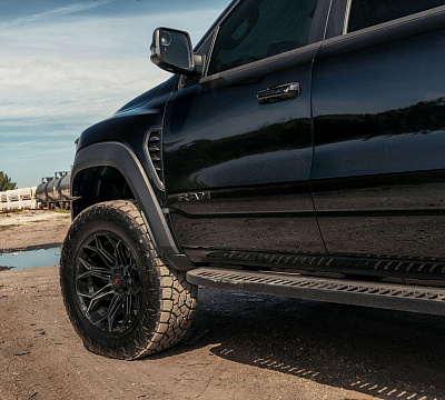 Фото дисков 4PLAY 4P83 на Ram 1500 V