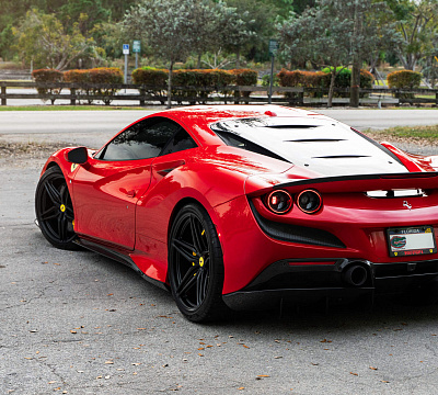 Фото дисков HRE S107SC на Ferrari F8