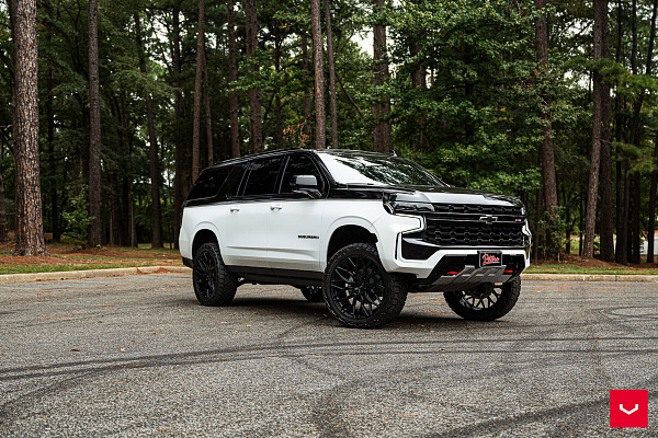 Фото дисков Vossen HF6-3 Черный глянец на Chevrolet Suburban XII