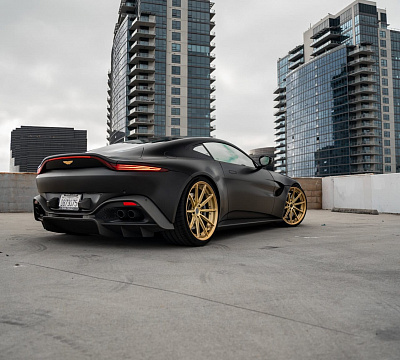 Фото дисков Brixton Forged R11-R на Aston Martin Vantage 4