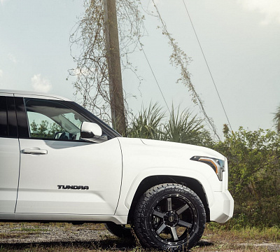 Фото дисков 4PLAY 4P63 на Toyota Tundra III
