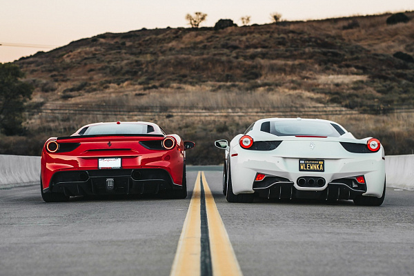 Фото дисков Brixton Forged PF5 Черный глянец на Ferrari 488