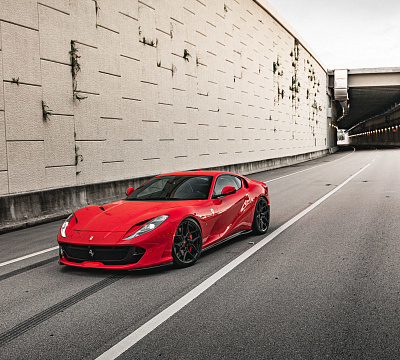 Фото дисков Vossen EVO-4 на Ferrari 812